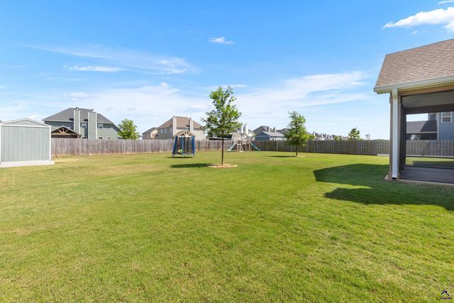 104 Pearl Moss Lane, Kathleen, GA 31047