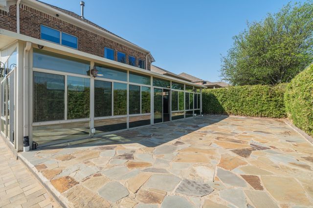 303 San Marcos Drive, Irving, TX 75039