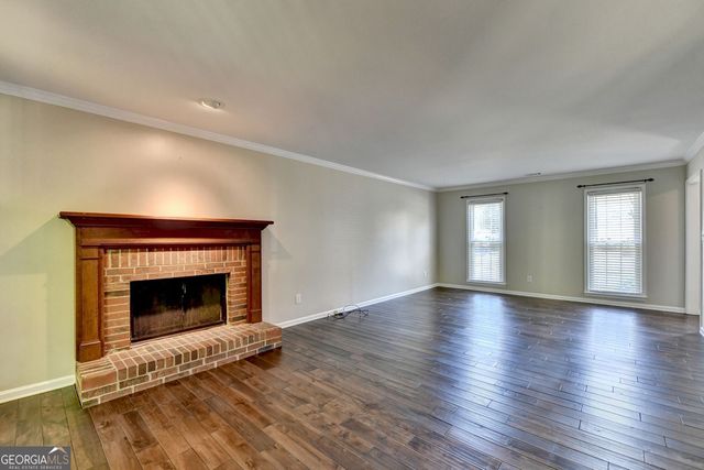 728 Flowers Crossing, Lawrenceville, GA 30044