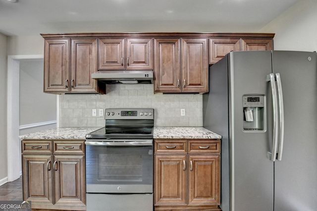 728 Flowers Crossing, Lawrenceville, GA 30044