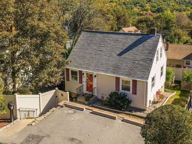 14 Mount Walley Rd, Waltham, MA 02451