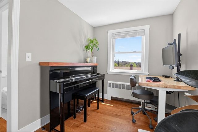 14 Mount Walley Rd, Waltham, MA 02451