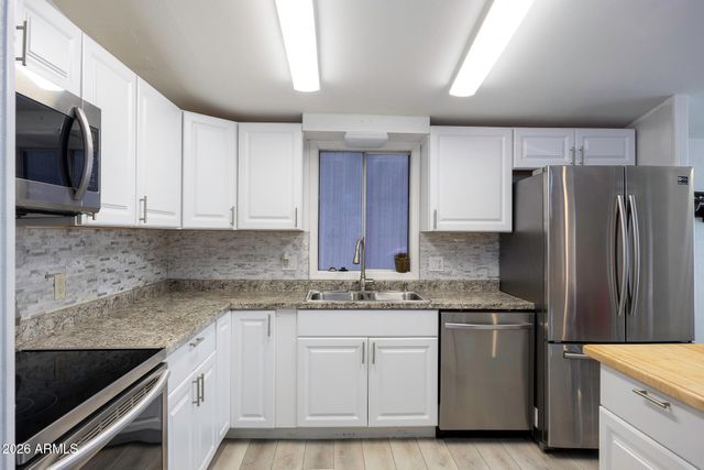 426 W COTTONWOOD Lane 83, Casa Grande, AZ 85122