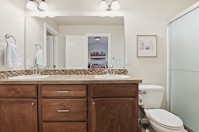 9002 N Sundance Dr, Spokane, WA 99208