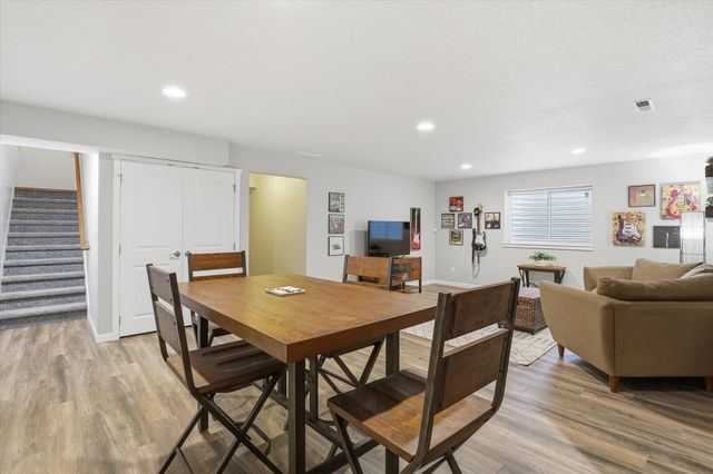 9002 N Sundance Dr, Spokane, WA 99208