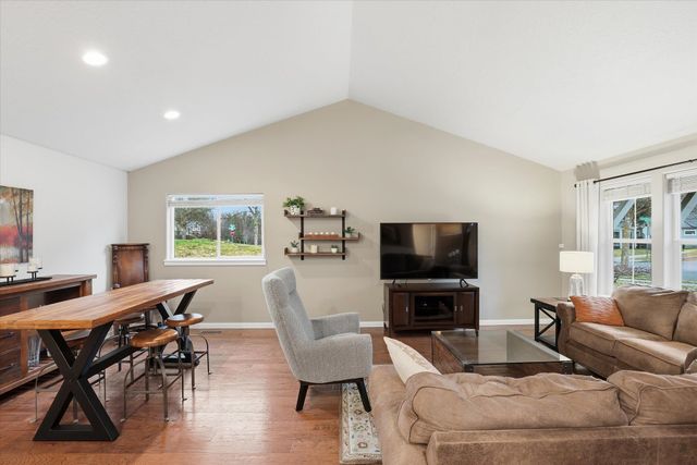 9002 N Sundance Dr, Spokane, WA 99208