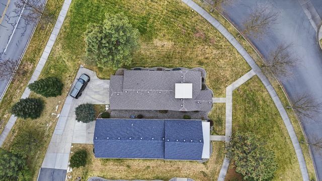 9002 N Sundance Dr, Spokane, WA 99208