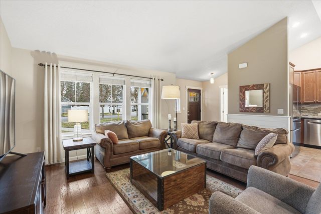 9002 N Sundance Dr, Spokane, WA 99208