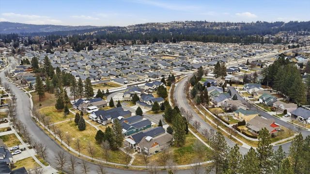 9002 N Sundance Dr, Spokane, WA 99208
