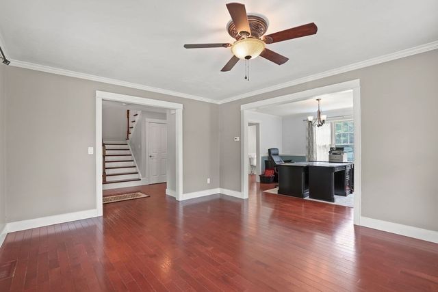 10 Pond Edge Trl, Wareham, MA 02571