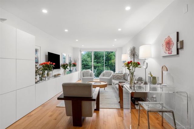 20 Old Mamaroneck Road 7G, White Plains, NY 10605