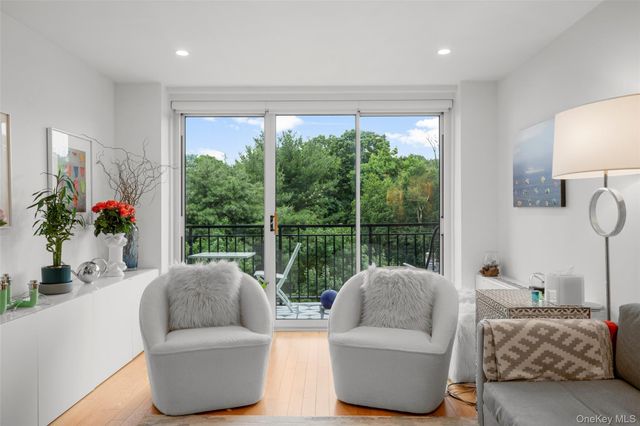 20 Old Mamaroneck Road 7G, White Plains, NY 10605
