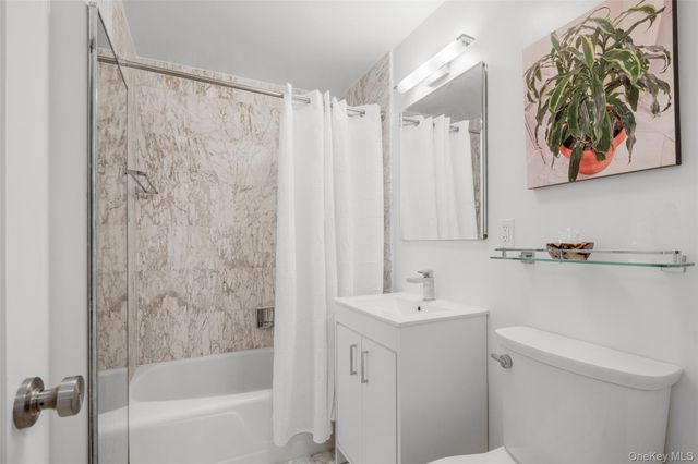 20 Old Mamaroneck Road 7G, White Plains, NY 10605