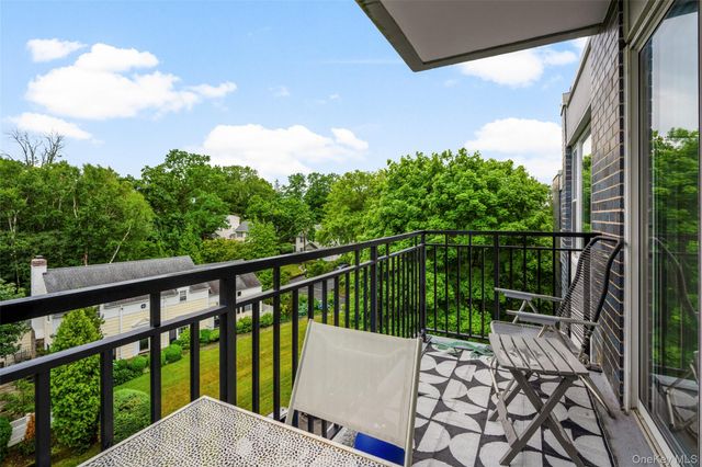 20 Old Mamaroneck Road 7G, White Plains, NY 10605