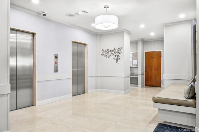 20 Old Mamaroneck Road 7G, White Plains, NY 10605