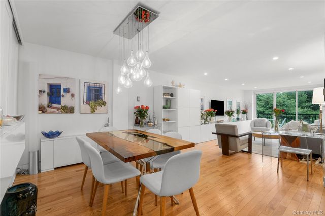 20 Old Mamaroneck Road 7G, White Plains, NY 10605