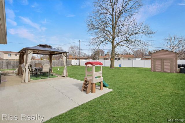 5407 Fairview Drive, Grand Blanc, MI 48439