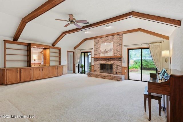 144 Colonial Circle, Jackson, MS 39211