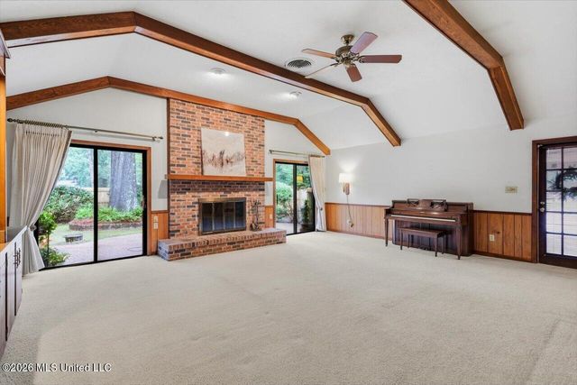 144 Colonial Circle, Jackson, MS 39211
