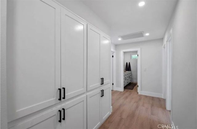 4240 Kingfisher Road, Calabasas, CA 91302