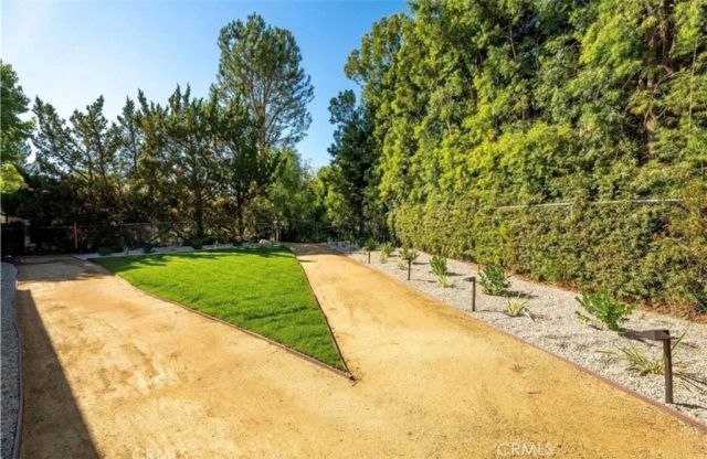 4240 Kingfisher Road, Calabasas, CA 91302