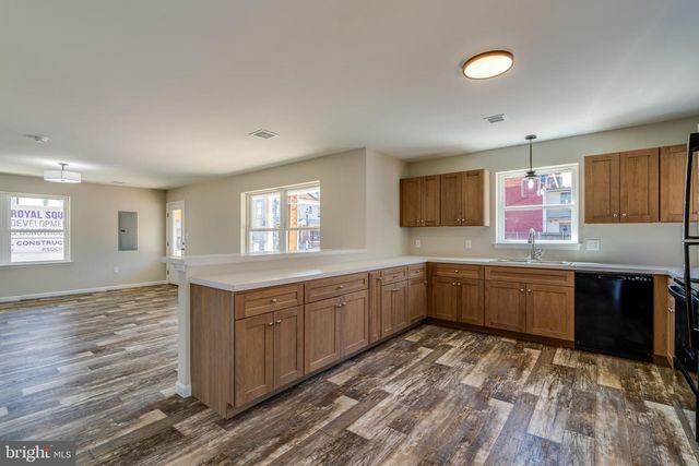 254 S QUEEN ST, York, PA 17403