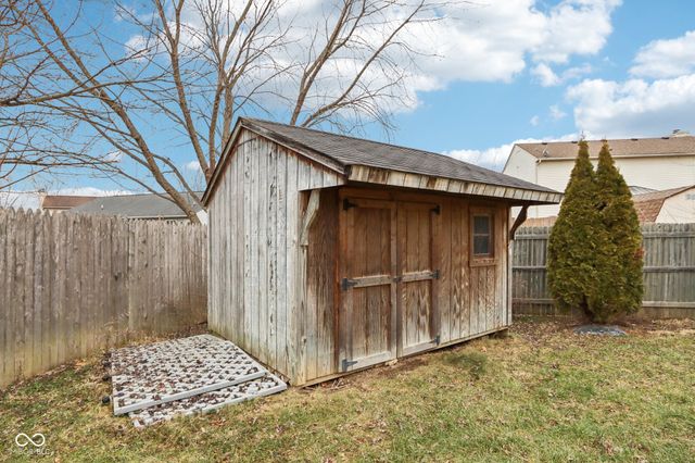 6354 River Run Drive, Indianapolis, IN 46221