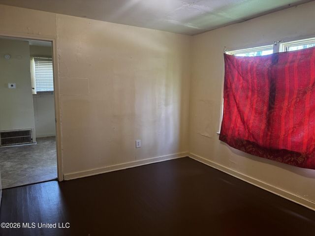 933 Randall Street, Jackson, MS 39203