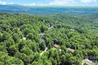 98 Indian Woods Trail, Hendersonville, NC 28739