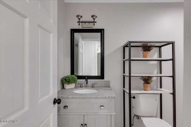 2256 N Old Post Road, Schodack, NY 12033