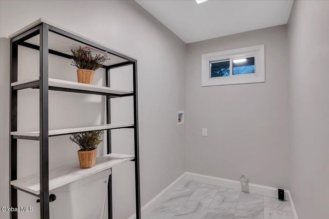 2256 N Old Post Road, Schodack, NY 12033