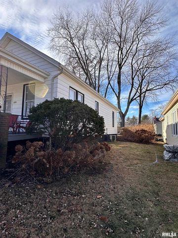 1625 N 8TH Street, Springfield, IL 62702