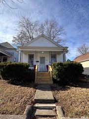 1625 N 8TH Street, Springfield, IL 62702