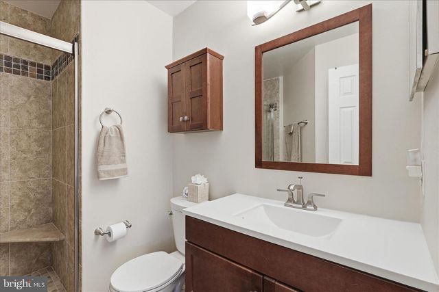 6013 KEBLE DR, Alexandria, VA 22315