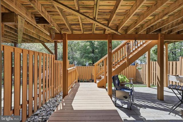 6013 KEBLE DR, Alexandria, VA 22315