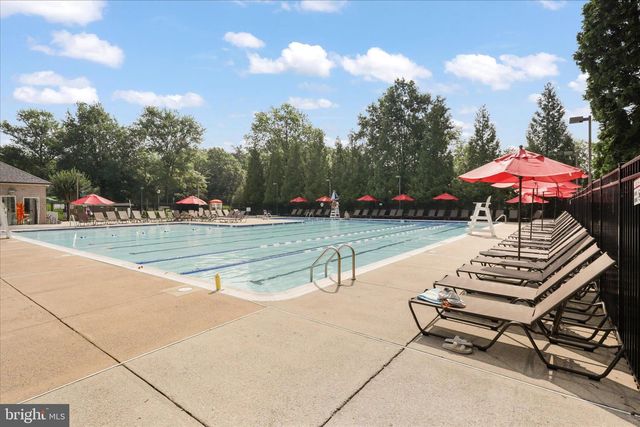 6013 KEBLE DR, Alexandria, VA 22315