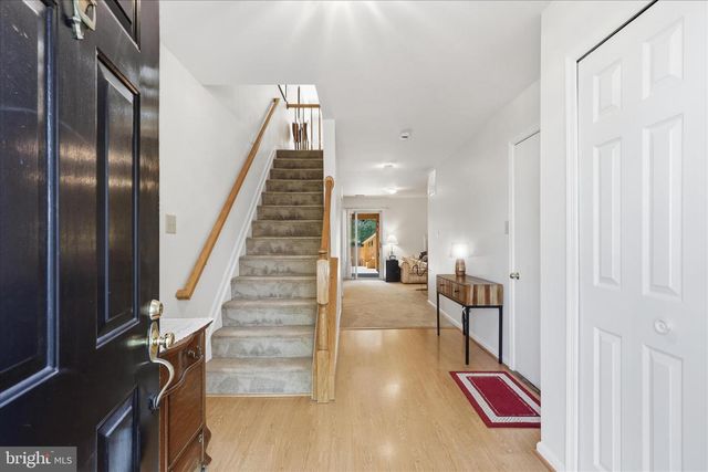 6013 KEBLE DR, Alexandria, VA 22315