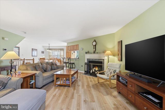 6013 KEBLE DR, Alexandria, VA 22315