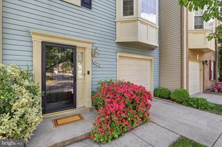 6013 KEBLE DR, Alexandria, VA 22315
