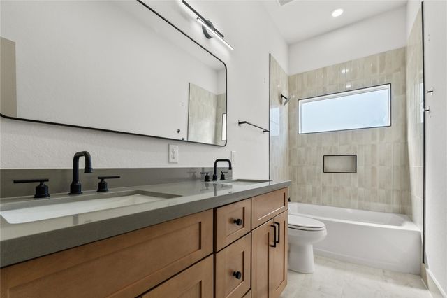 4214 Clover Street B, Houston, TX 77051