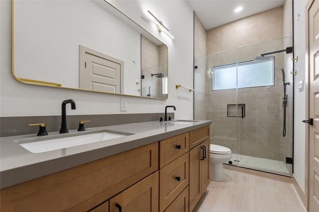 4214 Clover Street B, Houston, TX 77051