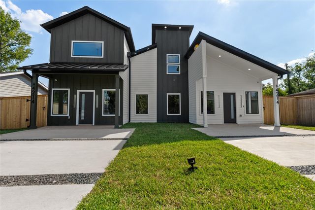 4214 Clover Street B, Houston, TX 77051