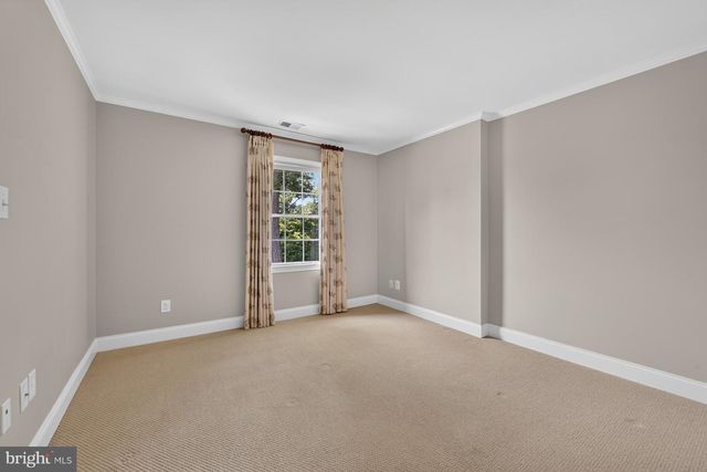 1022 DELF DR, Mclean, VA 22101
