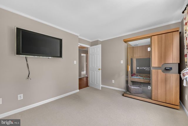 1022 DELF DR, Mclean, VA 22101