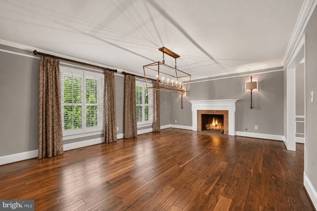 1022 DELF DR, Mclean, VA 22101