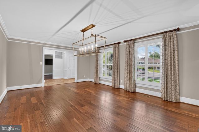 1022 DELF DR, Mclean, VA 22101