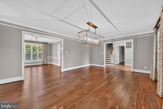 1022 DELF DR, Mclean, VA 22101