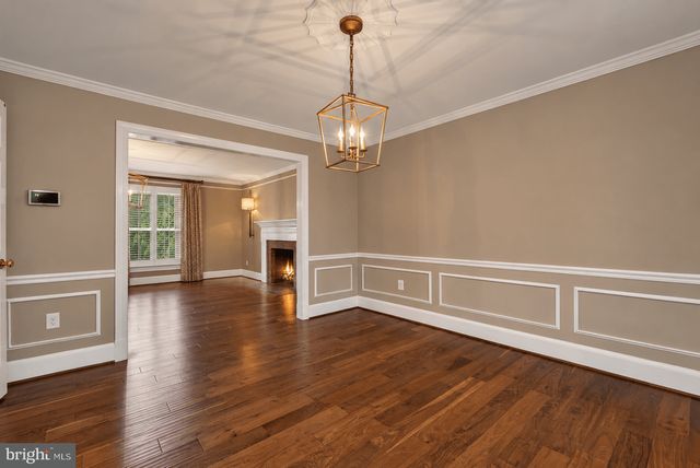 1022 DELF DR, Mclean, VA 22101