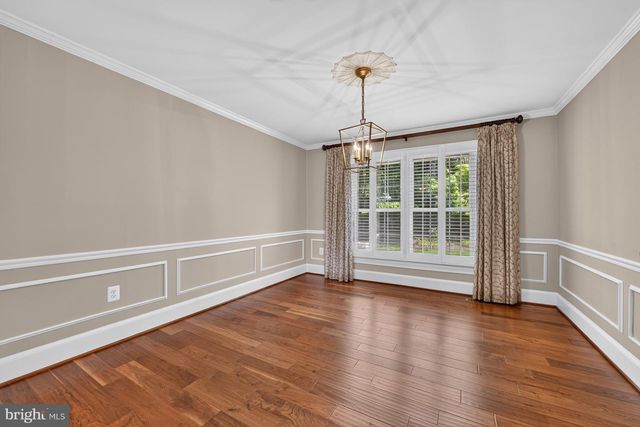1022 DELF DR, Mclean, VA 22101