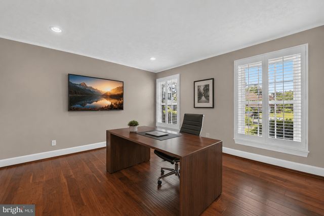 1022 DELF DR, Mclean, VA 22101